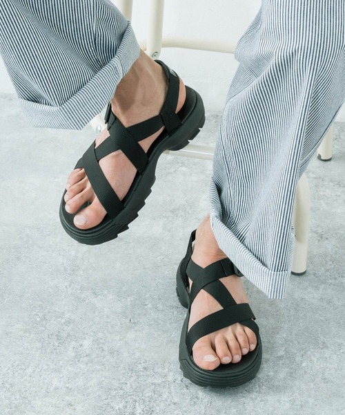MEI（メイ）の「MEI Recycled nylon tape SANDAL 厚底シャークソール スポーツサンダル（サンダル・メンズ・ベージュ/ブラック/ネイビー/ブラウン/オリーブ・37/38/36/43/41/42）」の13枚目の写真