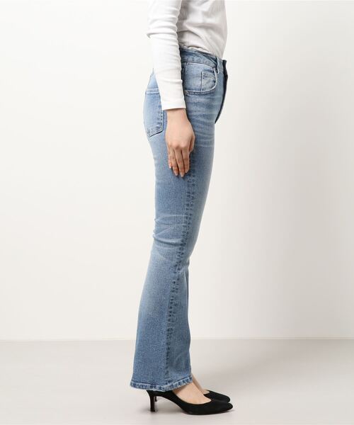 ENVYM（アンビー）の「ＨＷフレアＰＴ（デニムパンツ・レディース・サックスブルー・S/M）」の7枚目の写真