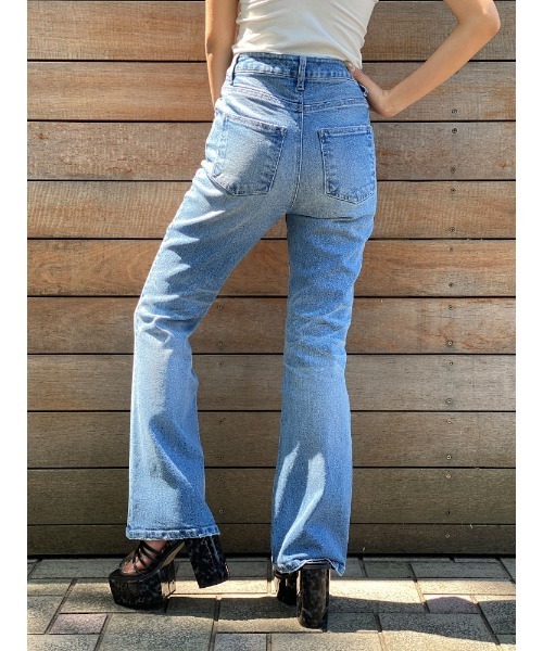 ENVYM（アンビー）の「ＨＷフレアＰＴ（デニムパンツ・レディース・サックスブルー・S/M）」の3枚目の写真