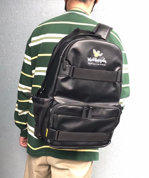 Mark Gonzales(マーク・ゴンザレス)の「MARK GONZALES/マークゴンザレス【web限定】 ダブルボードストラップ付 フェイクレザーバックパック(バックパック/リュック・メンズ・ブラック・FREE)」の12枚目の写真