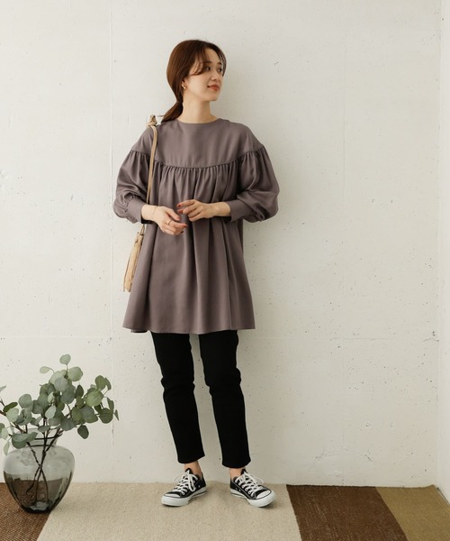 URBAN RESEARCH DOORS（アーバンリサーチドアーズ）の「パイピングヨークギャザーチュニック（シャツ/ブラウス・レディース・ブラック/ブラウン/グレー・ONE）」の21枚目の写真