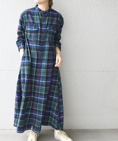 Lee(リー)の「【SHIPS any別注】Lee:〈ウォッシャブル〉バンドカラー チェック シャツ ワンピース2◇(シャツワンピース・レディース・ベージュ/ネイビー・ONE SIZE)」の17枚目の写真