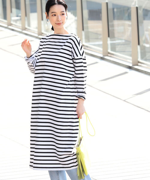Demi-Luxe BEAMS(デミルクス ビームス)の「Traditional Weatherwear / ボーダー ワンピース(ワンピース・レディース・ライトブルー/ブラック・ONE SIZE)」の7枚目の写真