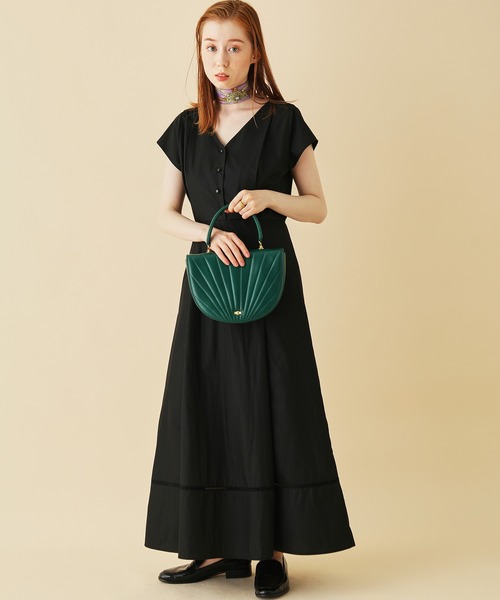 MADEMOISELLE ROPE'(マドモアゼル ロペ)の「【WEB限定】<無地/ストライプ>フレンチスリーブシャツワンピース(ワンピース・レディース・ブラック/ブルー・38)」の1枚目の写真