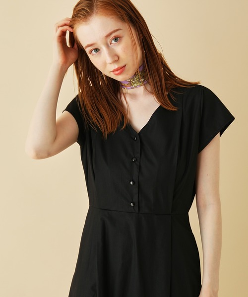 MADEMOISELLE ROPE'(マドモアゼル ロペ)の「【WEB限定】<無地/ストライプ>フレンチスリーブシャツワンピース(ワンピース・レディース・ブラック/ブルー・38)」の5枚目の写真