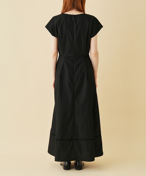 MADEMOISELLE ROPE'(マドモアゼル ロペ)の「【WEB限定】<無地/ストライプ>フレンチスリーブシャツワンピース(ワンピース・レディース・ブラック/ブルー・38)」の3枚目の写真