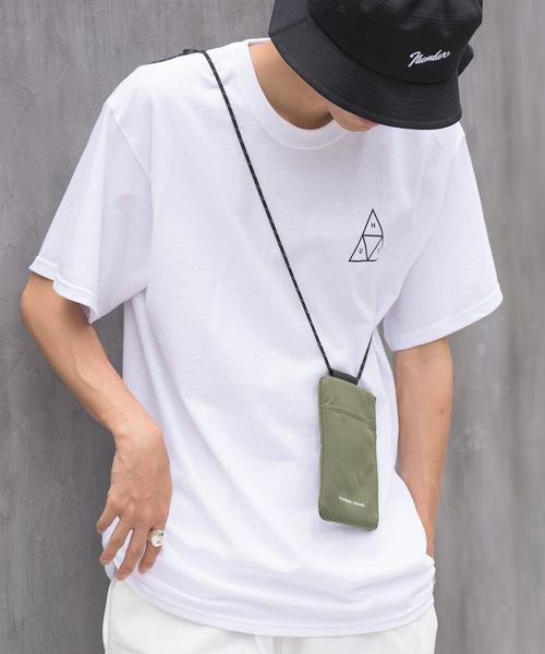 NUMBER (N)INE(ナンバーナイン)の「【NUMBER (N)INE】シャイニーナイロンツイル ネックストラップサコッシュ/首掛けバッグ(ショルダーバッグ・メンズ・カーキ/ブラック/グレー/ホワイト/キャメル・FREE)」の19枚目の写真