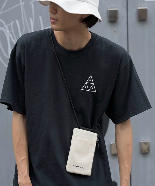 NUMBER (N)INE(ナンバーナイン)の「【NUMBER (N)INE】シャイニーナイロンツイル ネックストラップサコッシュ/首掛けバッグ(ショルダーバッグ・メンズ・カーキ/ブラック/グレー/ホワイト/キャメル・FREE)」の12枚目の写真