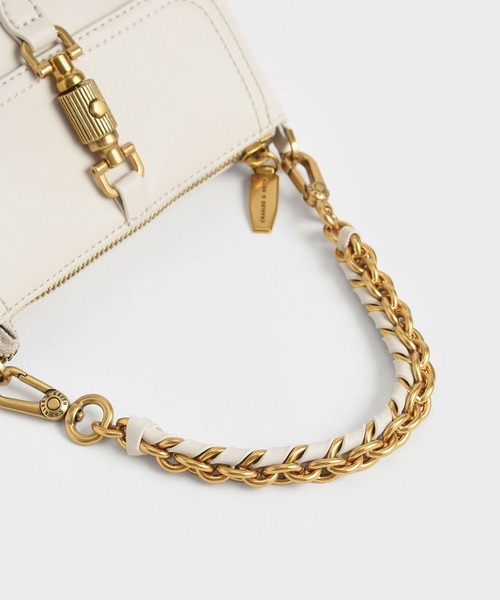 CHARLES & KEITH(チャールズ & キース)の「チェーンハンドルバッグ / Chain Handle Bag(ハンドバッグ・レディース・ブラック/ダークグリーン/クリーム/マスタード・S)」の17枚目の写真