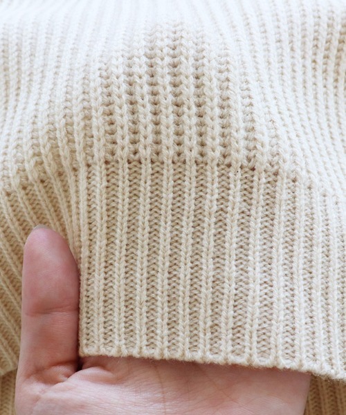 Pierrot(ピエロ)の「ハイネックニットベスト(ベスト・レディース・アイボリー/ブラック/キャメル・M/L)」の5枚目の写真