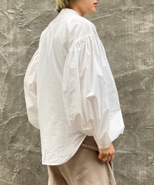 Toironier（トワロニエ）の「Toironier(トワロニエ ) ボリュームスリーブシャツ　volume sleeve SHT（シャツ/ブラウス・レディース・ホワイト/グレー・FREE）」の7枚目の写真