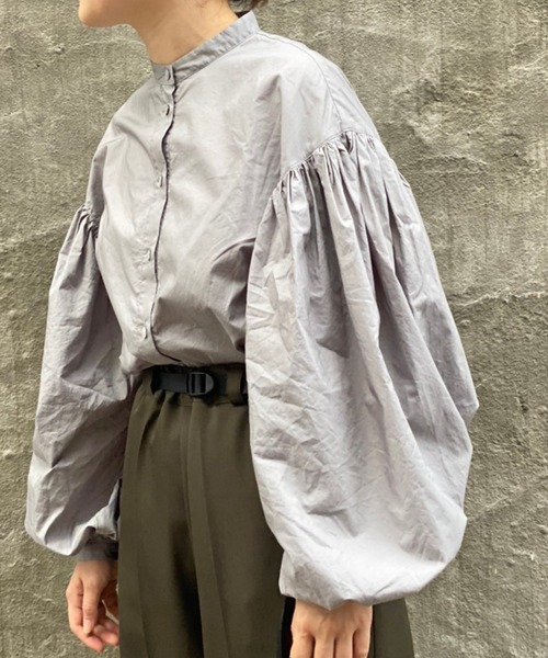 Toironier（トワロニエ）の「Toironier(トワロニエ ) ボリュームスリーブシャツ　volume sleeve SHT（シャツ/ブラウス・レディース・ホワイト/グレー・FREE）」の9枚目の写真