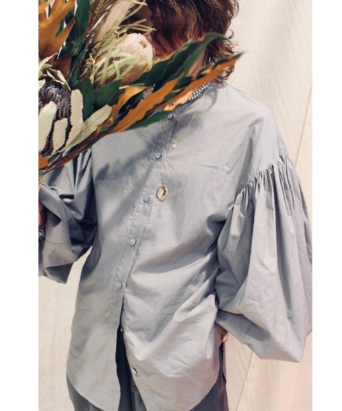 Toironier（トワロニエ）の「Toironier(トワロニエ ) ボリュームスリーブシャツ　volume sleeve SHT（シャツ/ブラウス・レディース・ホワイト/グレー・FREE）」の12枚目の写真