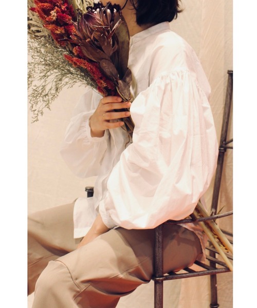 Toironier（トワロニエ）の「Toironier(トワロニエ ) ボリュームスリーブシャツ　volume sleeve SHT（シャツ/ブラウス・レディース・ホワイト/グレー・FREE）」の15枚目の写真