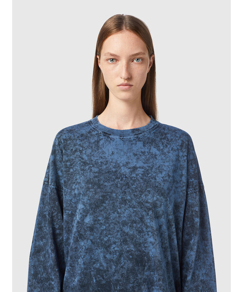 DIESEL（ディーゼル）の「レディース Tシャツ リラックスフィット マーブル 染め 長袖（Tシャツ/カットソー・レディース・パープル/ブラック系その他/ブルー・MEDIUM/X-SMALL/LARGE/SMALL）」の10枚目の写真