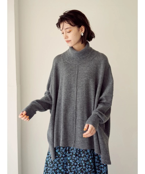 Editt by YECCA VECCA(エディットバイイェッカヴェッカ)の「ポンチョ風オーバーニット*(ニット/セーター・レディース・杢グレー/ライトベージュ/グリーン/ベージュ・FREE)」の5枚目の写真