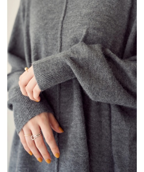 Editt by YECCA VECCA(エディットバイイェッカヴェッカ)の「ポンチョ風オーバーニット*(ニット/セーター・レディース・杢グレー/ライトベージュ/グリーン/ベージュ・FREE)」の11枚目の写真