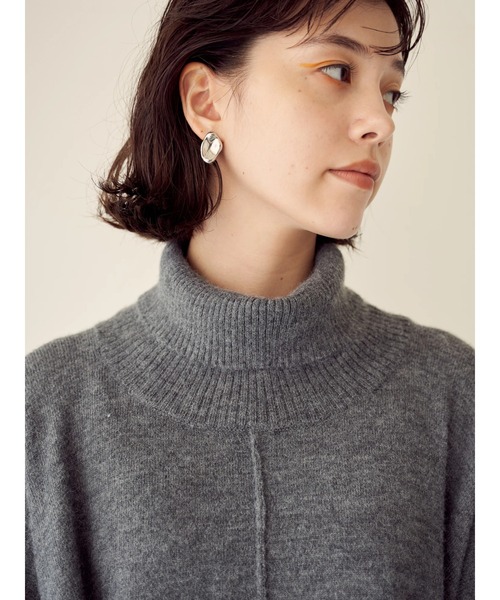 Editt by YECCA VECCA(エディットバイイェッカヴェッカ)の「ポンチョ風オーバーニット*(ニット/セーター・レディース・杢グレー/ライトベージュ/グリーン/ベージュ・FREE)」の9枚目の写真