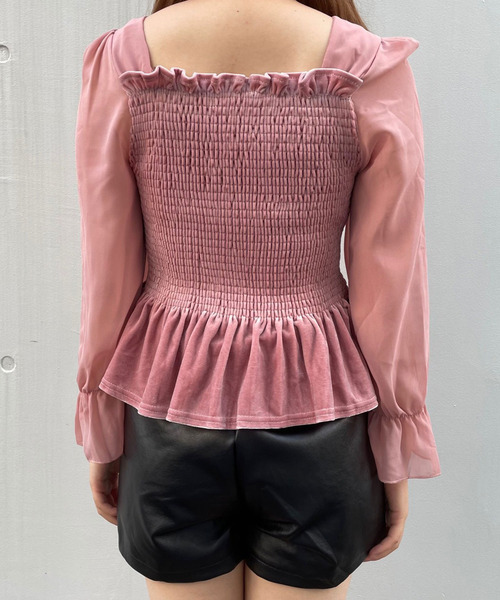 Crea titty&Co. PETIT(クレアティティーアンドコープチ)の「【Crea titty&Co.PETIT】ベロアフリルトップス(シャツ/ブラウス・レディース・ピンク/ベージュ/ブラック・FREE)」の4枚目の写真
