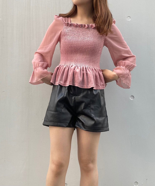 Crea titty&Co. PETIT(クレアティティーアンドコープチ)の「【Crea titty&Co.PETIT】ベロアフリルトップス(シャツ/ブラウス・レディース・ピンク/ベージュ/ブラック・FREE)」の7枚目の写真