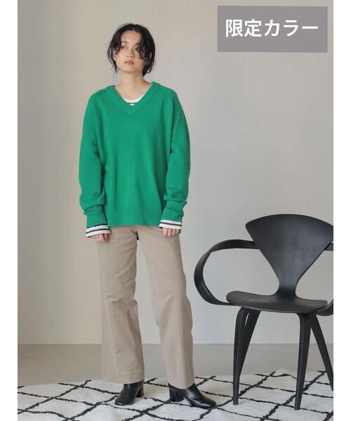 AMERICAN HOLIC(アメリカンホリック)の「Vネックラグラン切り替えニットプルオーバー(ニット/セーター・レディース・グリーン/グレイッシュベージュ/ダークネイビー/アイボリー・M/L)」の21枚目の写真