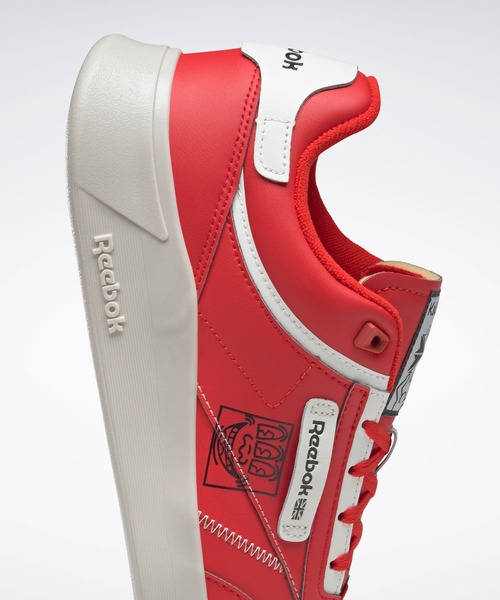 Reebok(リーボック)の「キース ヘリング クラブシー レガシー / Keith Haring Club C Legacy(スニーカー・メンズ・レッド/ピンク・23.5cm/28.0cm/22.5cm/23.0cm/25.5cm/27.0cm/26.0cm/28.5cm/24.0cm/29.0cm/24.5cm/26.5cm/27.5cm/25.0cm)」の8枚目の写真