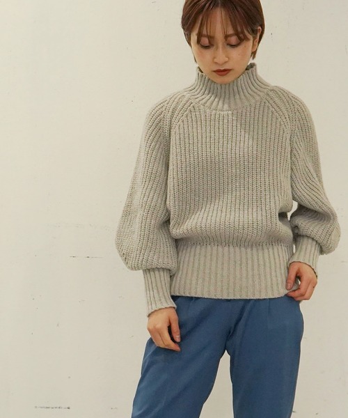 AULI(アウリィ)の「【低身長向けサイズ】片畦ハイネックニットプルオーバー(ニット/セーター・レディース・グレー/オフホワイト・S)」の2枚目の写真