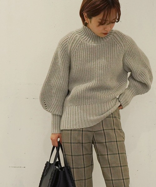 AULI(アウリィ)の「【低身長向けサイズ】片畦ハイネックニットプルオーバー(ニット/セーター・レディース・グレー/オフホワイト・S)」の10枚目の写真