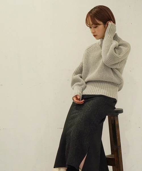 AULI(アウリィ)の「【低身長向けサイズ】片畦ハイネックニットプルオーバー(ニット/セーター・レディース・グレー/オフホワイト・S)」の13枚目の写真