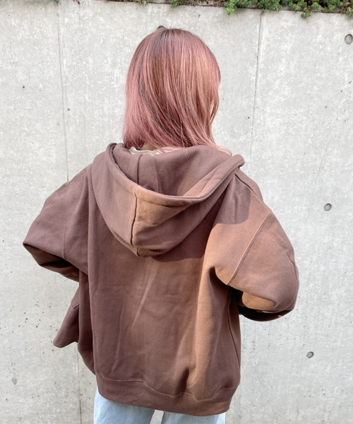 nemne store(ネンネストア)の「海辺に寝転ぶフルジップ刺繍パーカー(パーカー・レディース・ブルー/ブラウン/オートミール・フリー)」の21枚目の写真