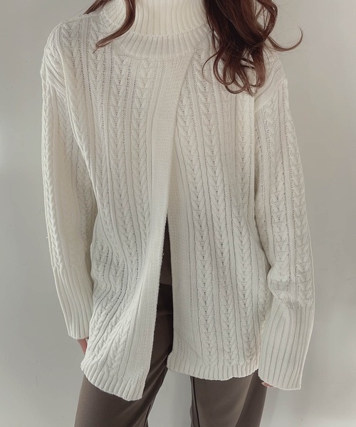 muure（ミュール）の「前スリット入りケーブル編みタートルネックニット（ニット/セーター・レディース・ホワイト/ライトグレー/ブラック/ベージュ・FREE）」の7枚目の写真