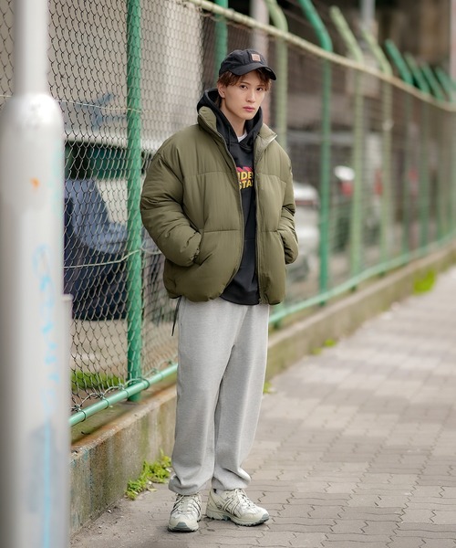 SIDEWAY STANCE（サイドウェイスタンス）の「【SIDEWAY STANCE】スタンド ビッグシルエット ポリダウンジャケット（ダウンジャケット/コート・メンズ・ホワイト/カーキ/ブラック/グレイッシュベージュ/パープル/グレイッシュブルー・MEDIUM/LARGE/X-LARGE/SMALL）」の11枚目の写真