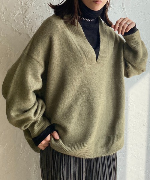 She's Closet（シーズクローゼット）の「オーバーサイズ深Ｖネックボリュームスリーブ長袖プルオーバーニット（ニット/セーター・レディース・ベージュ/グリーン/アイボリー/チャコール/グリーン系その他/ピンク/チャコールグレー/グレイッシュベージュ・FREE）」の6枚目の写真