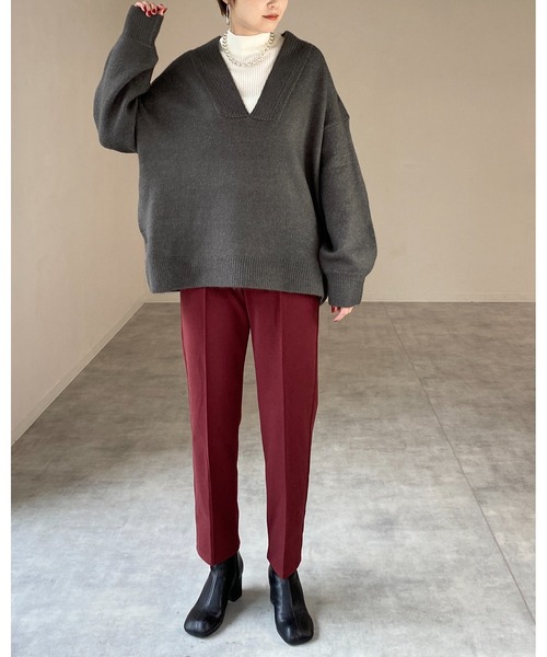 She's Closet（シーズクローゼット）の「オーバーサイズ深Ｖネックボリュームスリーブ長袖プルオーバーニット（ニット/セーター・レディース・ベージュ/グリーン/アイボリー/チャコール/グリーン系その他/ピンク/チャコールグレー/グレイッシュベージュ・FREE）」の16枚目の写真