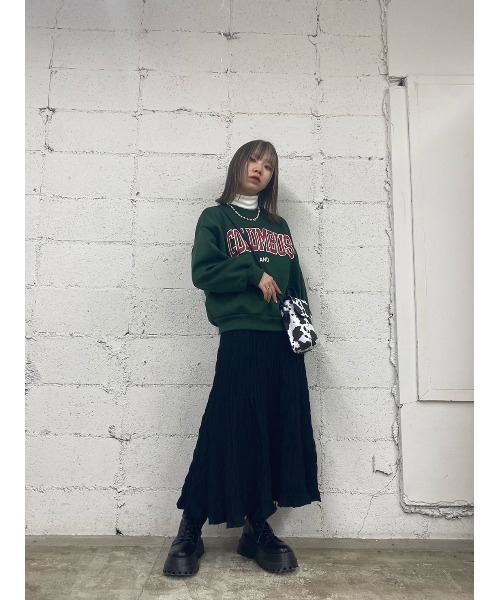 WC(ダブル シー)の「裏起毛カレッジロゴスウェット(スウェット・レディース・ネイビー/グレー/レッド/グリーン・FREE)」の19枚目の写真
