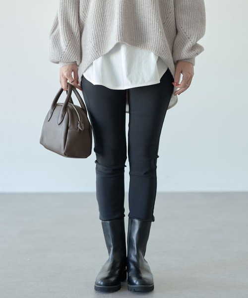 earth music&ecology（アースミュージックアンドエコロジー）の「裏起毛レギパン＊（その他パンツ・レディース・ブラック/グレー/アイボリー/モカ・S/M/L）」の2枚目の写真