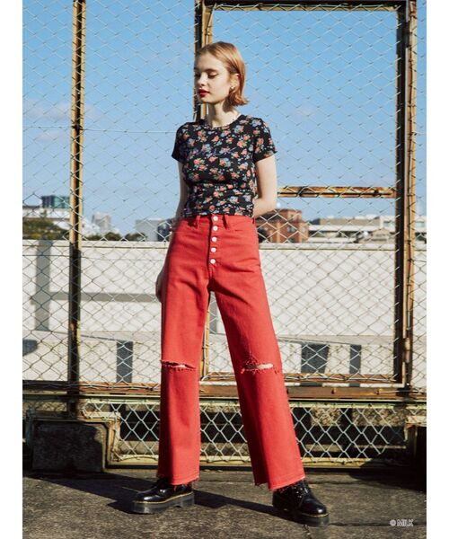 MILK（ミルク）の「MILK ラインストーンロゴTシャツ【コラボ】（Tシャツ/カットソー・レディース・ブラック/オフホワイト/ブルー/その他1・MEDIUM）」の11枚目の写真