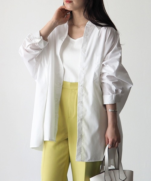 Riberry（リベリー）の「オーバーサイズスリットシャツ（シャツ/ブラウス・レディース・ブラック/ベージュ/オフホワイト・MEDIUM）」の12枚目の写真