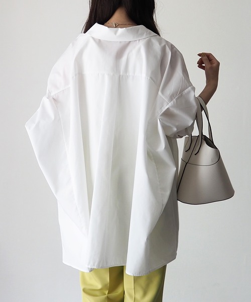 Riberry（リベリー）の「オーバーサイズスリットシャツ（シャツ/ブラウス・レディース・ブラック/ベージュ/オフホワイト・MEDIUM）」の14枚目の写真