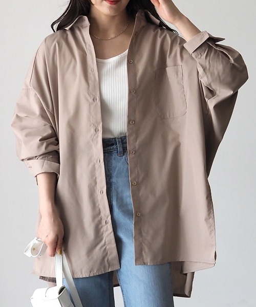 Riberry（リベリー）の「オーバーサイズスリットシャツ（シャツ/ブラウス・レディース・ブラック/ベージュ/オフホワイト・MEDIUM）」の16枚目の写真