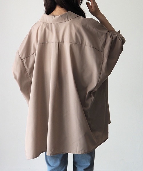 Riberry（リベリー）の「オーバーサイズスリットシャツ（シャツ/ブラウス・レディース・ブラック/ベージュ/オフホワイト・MEDIUM）」の19枚目の写真