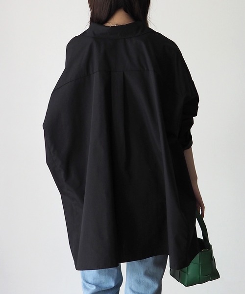 Riberry（リベリー）の「オーバーサイズスリットシャツ（シャツ/ブラウス・レディース・ブラック/ベージュ/オフホワイト・MEDIUM）」の9枚目の写真