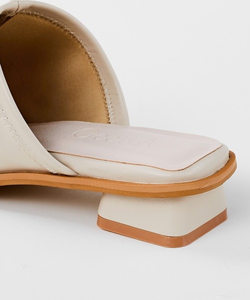 GeeRA（ジーラ）の「ストレッチミュールサンダル（2.5cm）（サンダル・レディース・ブラック/ブルー/サンドグレー/ライトベージュ・SMALL/MEDIUM/LARGE/X-LARGE）」の12枚目の写真