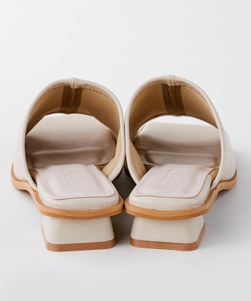 GeeRA（ジーラ）の「ストレッチミュールサンダル（2.5cm）（サンダル・レディース・ブラック/ブルー/サンドグレー/ライトベージュ・SMALL/MEDIUM/LARGE/X-LARGE）」の10枚目の写真