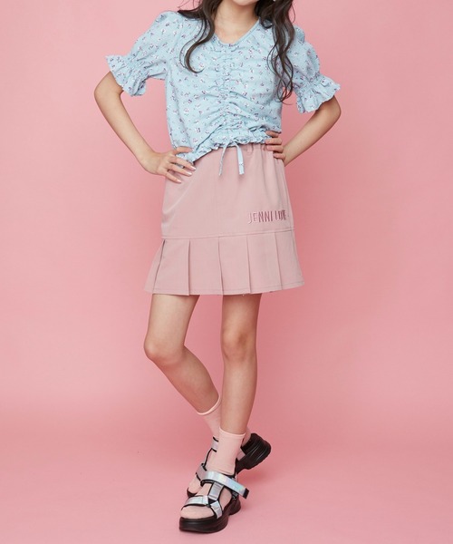 JENNI love(ジェニィラブ)の「フラワー総柄シャーリングブラウス(シャツ/ブラウス・キッズ・ラベンダー/サックスブルー・150cm/130cm/140cm/160cm)」の4枚目の写真