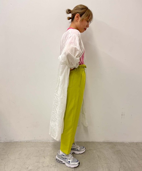 DuKKah（デュカ）の「Dukkah/【低身長向け】ギャザーフリルマムパンツ（スラックス・レディース・レッド/ライム/ブラック・X-SMALL）」の15枚目の写真