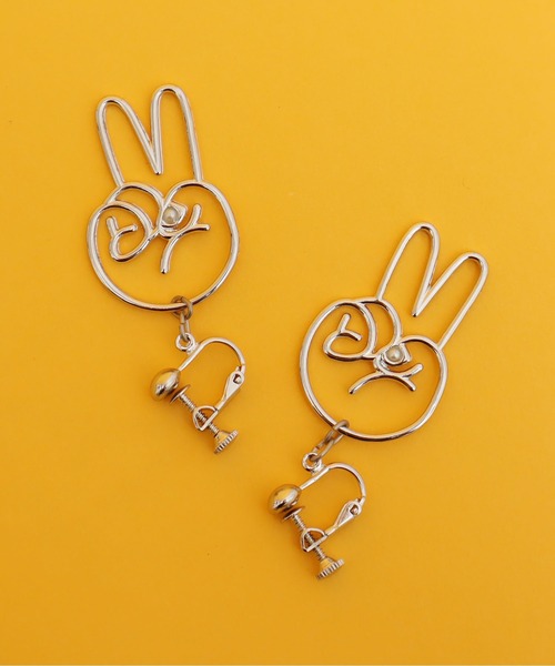 didizizi(ディディジジ)の「じゃんけんピアス/イヤリング チョキ(ピアス(両耳用)・レディース・シルバー/ゴールド/シルバー系その他/ゴールド系その他・FREE)」の13枚目の写真