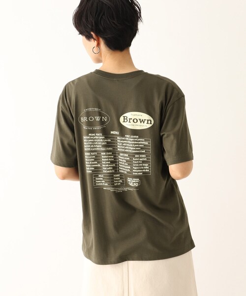 OPAQUE.CLIP（オペークドットクリップ）の「◆THEATRE PRODUCTS 別注 ブラウンメニュープリントスーベニアTシャツ（Tシャツ/カットソー・レディース・グリーン/ブラウン系その他/ホワイト系/ブラック系7/カーキ系4・99）」の6枚目の写真