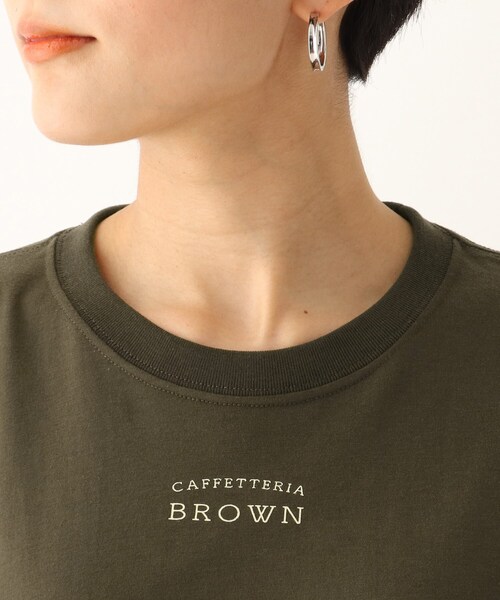 OPAQUE.CLIP（オペークドットクリップ）の「◆THEATRE PRODUCTS 別注 ブラウンメニュープリントスーベニアTシャツ（Tシャツ/カットソー・レディース・グリーン/ブラウン系その他/ホワイト系/ブラック系7/カーキ系4・99）」の9枚目の写真