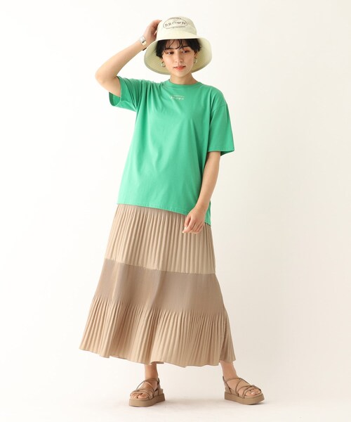 OPAQUE.CLIP（オペークドットクリップ）の「◆THEATRE PRODUCTS 別注 ブラウンメニュープリントスーベニアTシャツ（Tシャツ/カットソー・レディース・グリーン/ブラウン系その他/ホワイト系/ブラック系7/カーキ系4・99）」の16枚目の写真